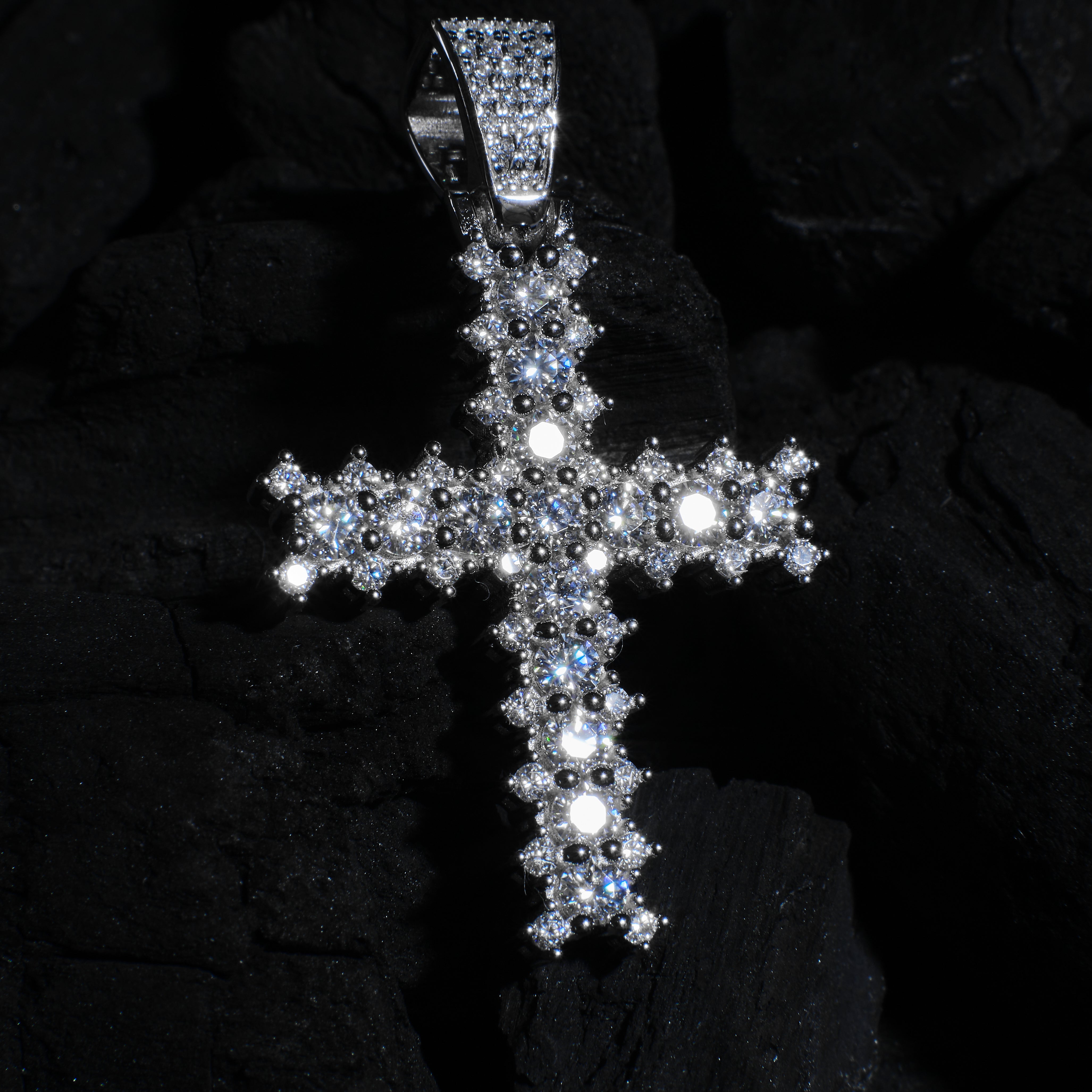 Pointy Round Cut Cross Pendant